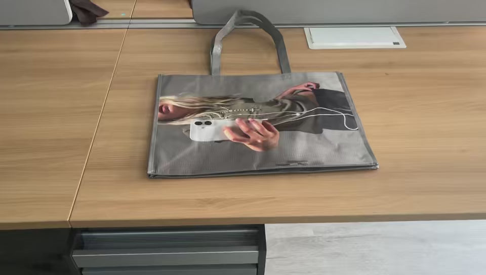 MIRRORSELFIE + GIRL THINGS BAG