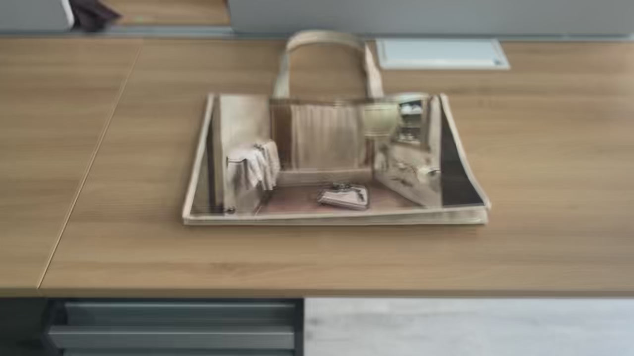 KATE AND GOLDSTEIN + BATHROOM BAG